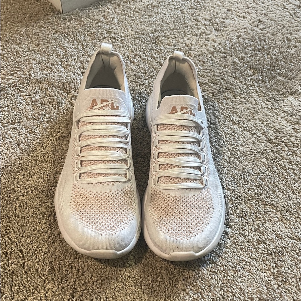 APL Techloom Breeze Sneakers